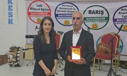 Şükran Sönmez Güldal: Anadilde Eğitimde Israrcıyız