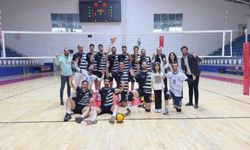 Hakkari Gençlik Merkezi Spor Kulübü’nden Lider Karşısında Tarihi Galibiyet!