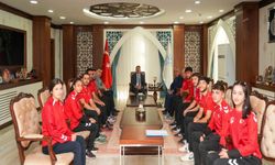 Vali Ali Çelik’ten Güreş Sporuna Tam Destek