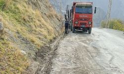 Hakkari’de Kış Hazırlıkları Tüm Hızıyla Sürüyor
