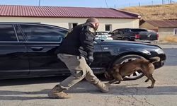 Hakkari'de Narkotik Operasyonu: 24 Kilo 500 Gram Metamfetamin Ele Geçirildi