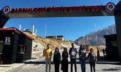 Hakkari’de Eğitim Sen, YÖK’ün 44. Kuruluş Yılında Basın Açıklaması Yaptı