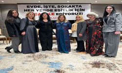 Hakkari'de “Kadınların Dilinde Barış” Paneli Yoğun İlgi Gördü