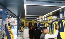 Fenerium Mobil Tır Hakkâri’de Taraftarlarla Buluştu