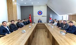 TÜGVA Hakkâri’den Rektör Musa Gençcelep’e Teşekkür Ziyareti