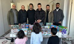Hakkari'de Köy Okulları ve Özel Eğitim Kurumlarına 440 Eğitim Seti