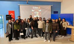 Hakkari Üniversitesi’nde Özel Eğitim Öğrencilerine Anlamlı Film Gösterimi