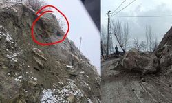 Hakkari’de Kayalar Yola Düştü