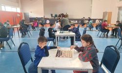 Hakkari’de Minik ve Yıldız Satranççılar Kıyasıya Mücadele Etti