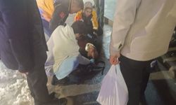 Hakkari’de Buzlanan Kaldırım Can Aldırıyordu: Bir Vatandaş Hastanelik Oldu