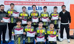 Hakkâri’nin Gururu Bitlis’ten Yarı Finalle Döndü