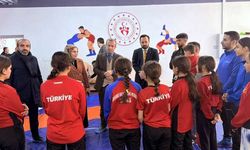Başkan Kaya’dan Dereceye Giren Güreşçilere Moral Ziyareti