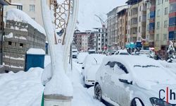 Hakkari’de Karla Karışık Yağmur Hayatı Olumsuz Etkiliyor