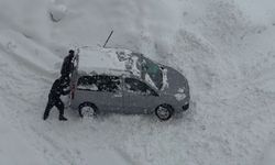 Kar ve Tipi Nedeniyle Yüksekova’da 160 Yerleşim Yerine Ulaşım Sağlanamıyor