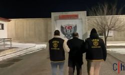 İzinsiz Yürüyüş Sonrası Gözaltılar: DEM Parti İl Başkanı Tutuklandı