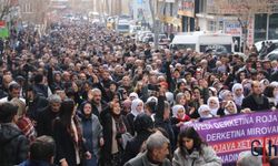 Van’da Rojava Protestosu: On Binler Sokaklara Çıktı