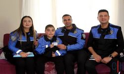 Hayali Gerçek Oldu: öğrenci Mahmut Efe, bir günlüğüne polis oldu