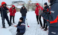 Hakkâri’de Arama Kurtarma Ekiplerine Çığ Hazırlık ve Müdahale Eğitimi