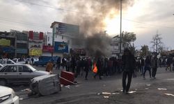 İran’da Protestolar Sürüyor: Kentlerde Fiili Sıkıyönetim Uygulamaları