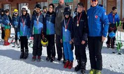 Merga Bütan’da Kayak Heyecanı Zirve Yaptı: Alp Disiplini İl Birinciliği Nefes Kesti