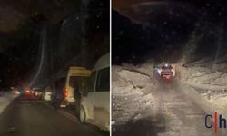 Hakkari–Van Karayolunda Çığ Alarmı: Yol Kontrollü Şekilde Ulaşıma Açıldı