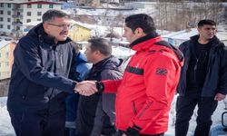 Vali Çelik, Karadeniz ailesinin cenaze törenine katıldı