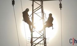 Hakkari'de 2 Bin Rakımda Enerji Mesaisi