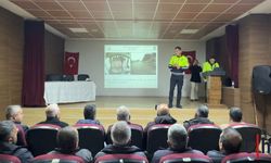 Hakkari'de Şoförlere Trafik Güvenliği Semineri