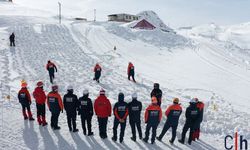 Mergabütan Kayak Merkezi’nde Çığ Eğitimi ve Tatbikatı Gerçeğini Aratmadı