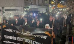 Hakkâri’de 15 Şubat Uluslararası Komplosu Fenerli Yürüyüşle Protesto Edildi
