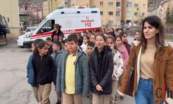 Hakkari'de Miniklere 112 Bilinci