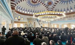 Hakkari’de Deprem Şehitleri İçin Mevlid ve Dua Programı