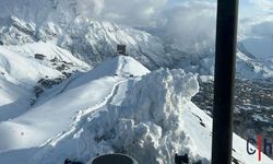 Hakkari’de Karla Mücadele Çalışmaları Devam Ediyor