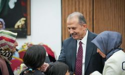 Hakkâri’de Yetim Çocuklar Aynı Sofrada