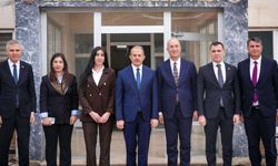 Hakkâri Valisi Taşyapan’dan Esendere Belediyesine Ziyaret