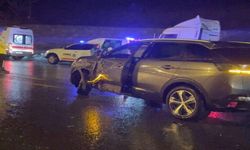 Hakkari-Van Karayolu’nda Yağış Kazaya Neden Oldu: 5 Kişi Yaralandı