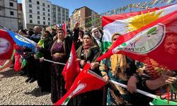 Yüksekova’da Newroz Coşkusu: Binlerce Kişiden Birlik Mesajı