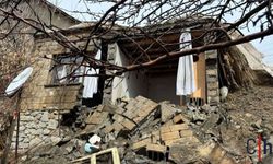 Hakkâri’de Yağış Felaketi: Toprak Kayması Evi Yıktı