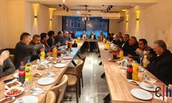 CHP Hakkari İl Başkanlığı’ndan Gazeteciler ve Muhtarlara İftar Programı
