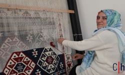 30 yıldır dokuyor, onlarca kadına öğretiyor
