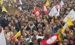 Hakkari’de Newroz Coşkusu Alanlara Sığmadı