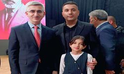 Hakkârili Öğrenci İstiklâl Marşı’nı Okuyarak Türkiye Üçüncüsü Oldu