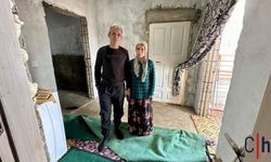 Hakkari'de Akdoğan Ailesi Yarım Evde Zor Günler Yaşıyor