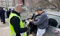 Hakkari'de Araçlarda Cam Filmi Denetimi