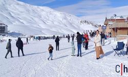 Mergabütan’da Sezon Finali: Hakkari’nin Beyaz Cenneti Bahara Teslim Oldu!