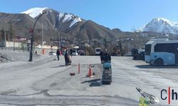 Hakkari’de Yağışın Tahrip Ettiği Alan Onarılıyor