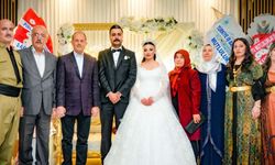 Vali Taşyapan: Genç Çiftin Mutluluğuna Ortak Oldu