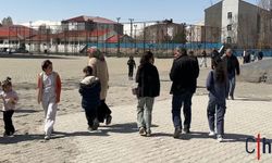 Hakkari'de bursluluk sınavı heyecanı: 4 bin öğrenci ter döküyor