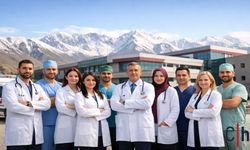 Yüksekova Devlet Hastanesi Güçleniyor: 10 Yeni Uzman Hekim Göreve Başladı