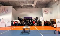 Hakkari’de Bilgi Yarışmasının Kazananları Belli Oldu